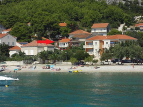 Apartments Frano Jr by the Sea